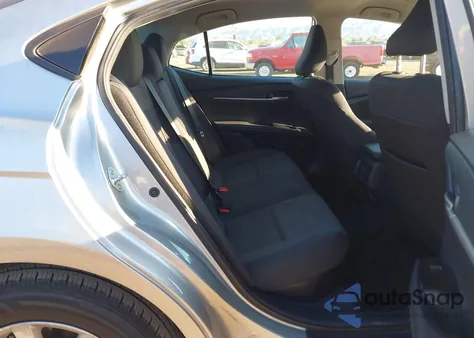 2025 Toyota Camry Le z USA, uszkodzony, nr VIN 4T1DAACK4SU023970